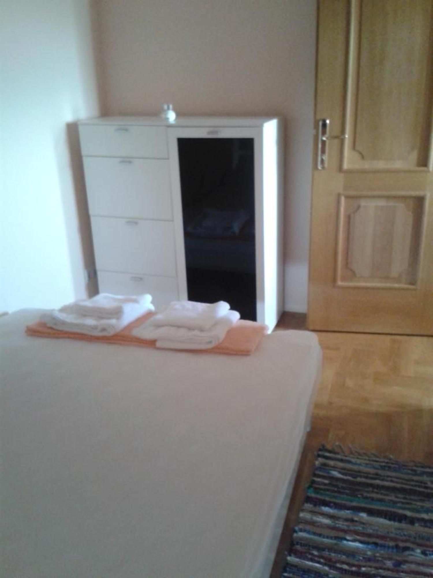 Apartmani Svalina - Seaview And 130M From Beach Τρογκίρ Εξωτερικό φωτογραφία