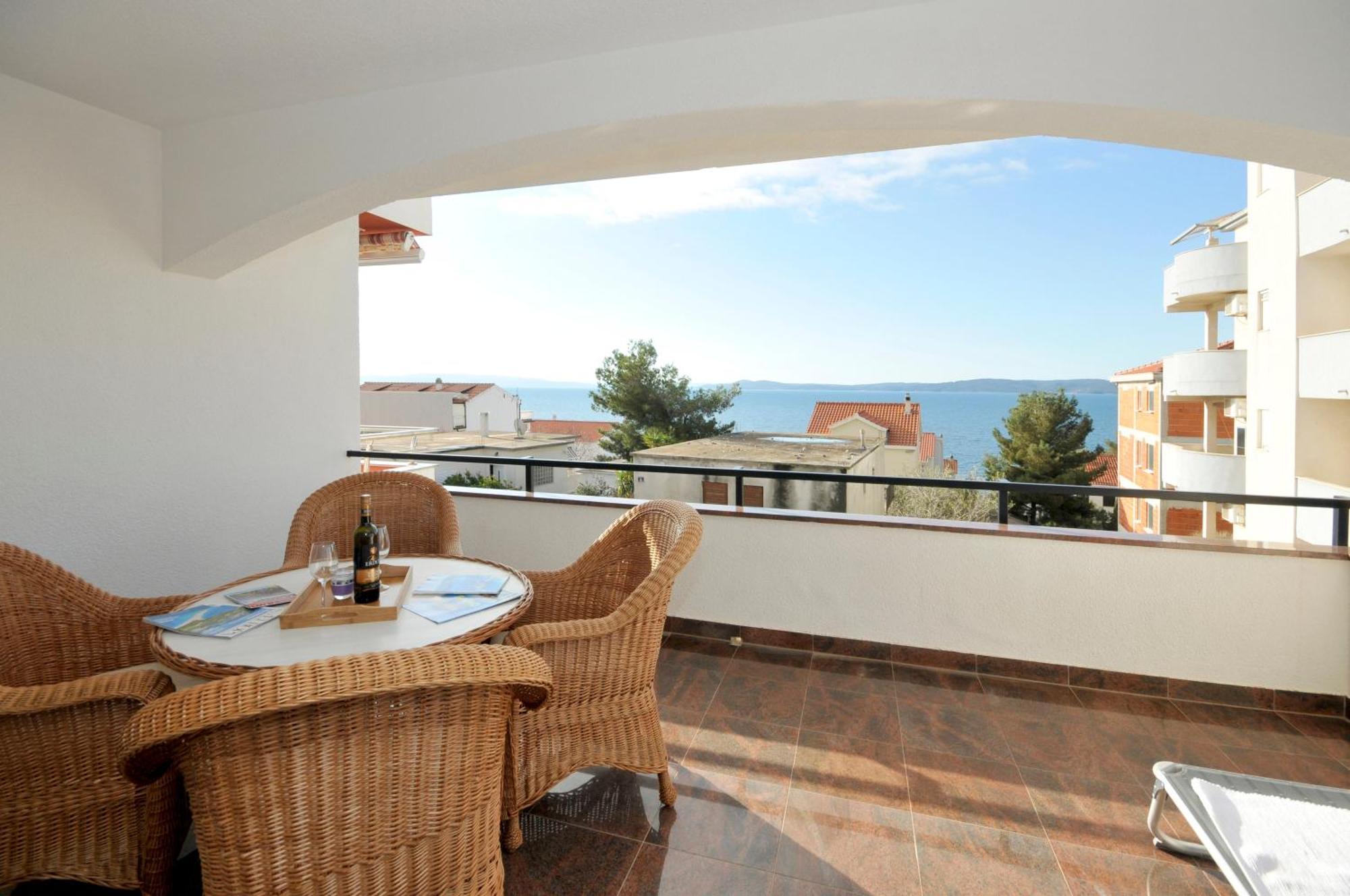 Apartmani Svalina - Seaview And 130M From Beach Τρογκίρ Εξωτερικό φωτογραφία