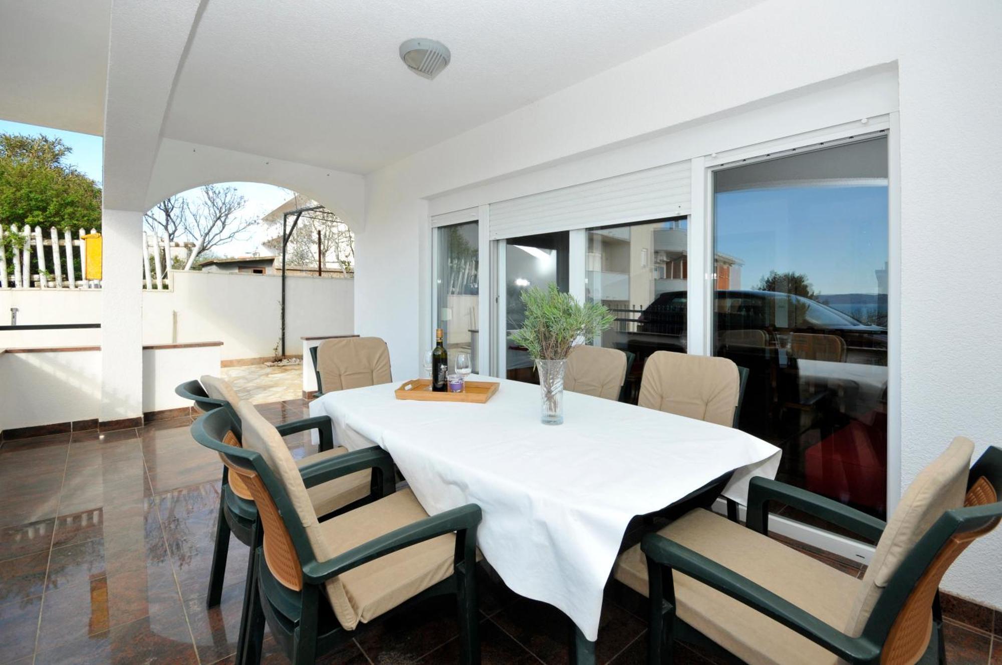 Apartmani Svalina - Seaview And 130M From Beach Τρογκίρ Εξωτερικό φωτογραφία