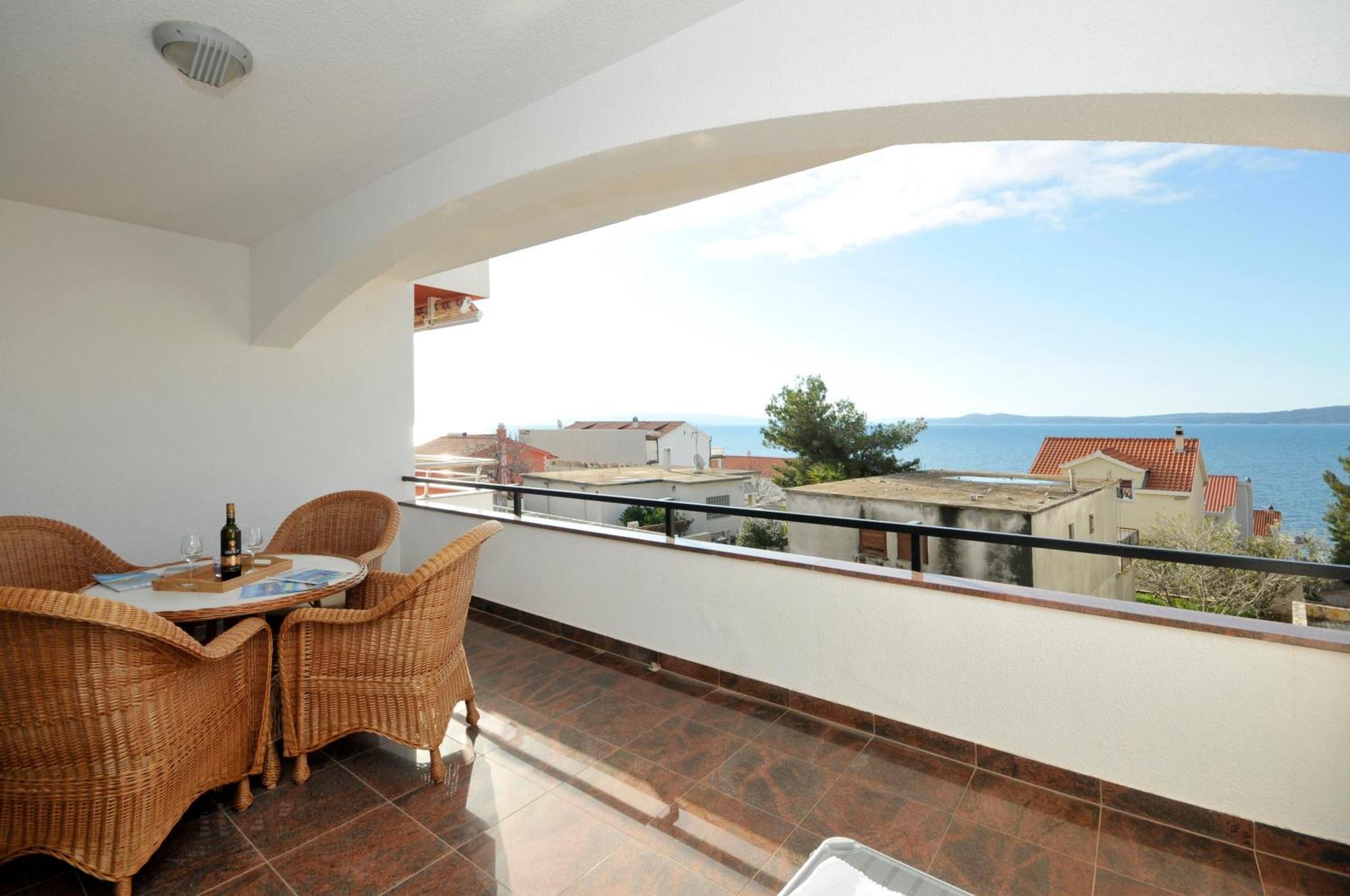 Apartmani Svalina - Seaview And 130M From Beach Τρογκίρ Εξωτερικό φωτογραφία