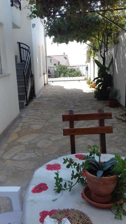 Apartmani Svalina - Seaview And 130M From Beach Τρογκίρ Εξωτερικό φωτογραφία
